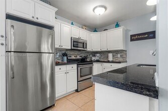 2033 NE 33rd Ave in Fort Lauderdale, FL - Building Photo - Building Photo