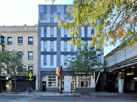 941 W Belmont Ave in Chicago, IL - Building Photo