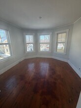 23 Saunders St in North Andover, MA - Building Photo - Building Photo