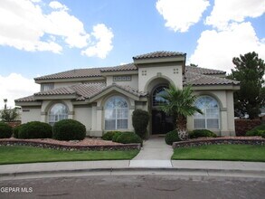2030 Paseo Del Prado Dr in El Paso, TX - Building Photo - Building Photo