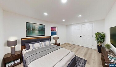 204 Philip Ave in Elmwood Park, NJ - Building Photo - Building Photo