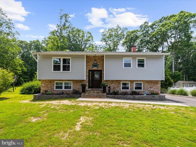 1215 Holmewood Dr in Pasadena, MD - Building Photo - Building Photo