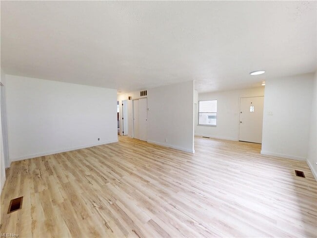 17721 Rookwood Rd in Cleveland, OH - Building Photo - Building Photo