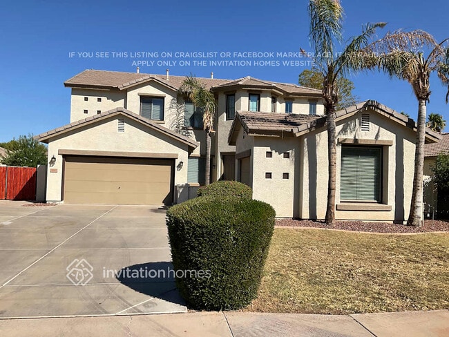 property at 3842 E Packard Dr