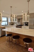 729 Raymond Ave in Santa Monica, CA - Building Photo - Building Photo