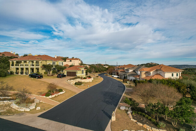 Villas a Commander's Point in Austin, TX - Building Photo - Building Photo