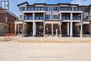 33 Thornbird cres in Brampton, ON - Building Photo