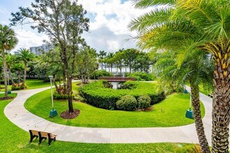 2801 NE 183rd St in Aventura, FL - Building Photo - Building Photo