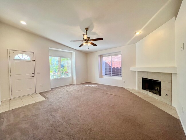 78600 Saguaro Rd in La Quinta, CA - Building Photo - Building Photo