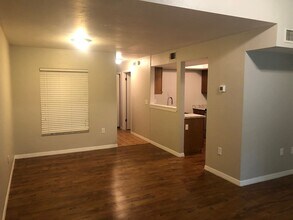 6933 SW 46 Ave in Gainesville, FL - Building Photo - Building Photo