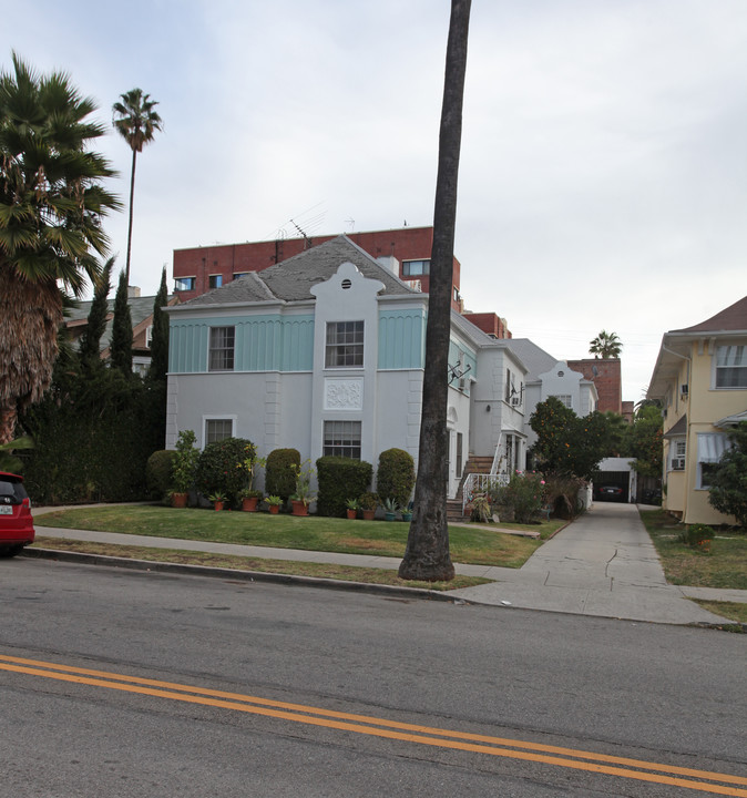 1736 N Wilton Pl in Los Angeles, CA - Building Photo