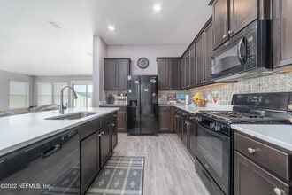 14575 Needham Dr in Jacksonville, FL - Building Photo - Building Photo