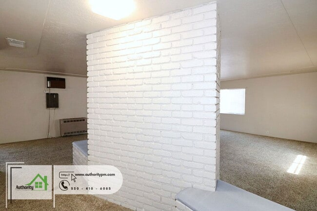 1830 Rosaline Ave in Redding, CA - Building Photo - Building Photo