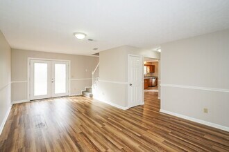 315 Pine Ridge Ln in La Vergne, TN - Building Photo - Building Photo