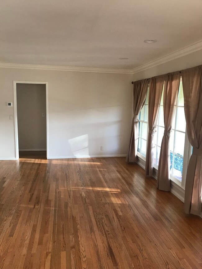 554 S Indiana St in Anaheim, CA - Building Photo - Building Photo