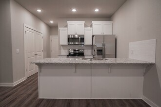 608 N Salem Rd in Fayetteville, AR - Building Photo - Building Photo