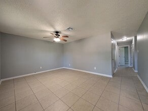 2113 S Sugar Ridge Dr in La Place, LA - Foto de edificio - Building Photo