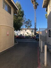 518 N Anna Dr in Anaheim, CA - Building Photo - Building Photo