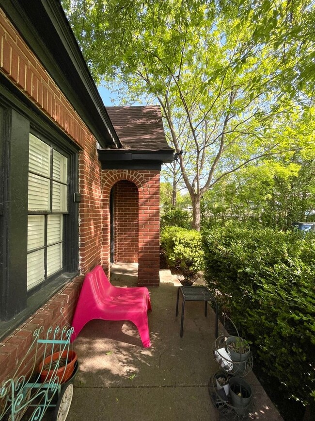 905-907 S Windomere Ave in Dallas, TX - Building Photo - Building Photo