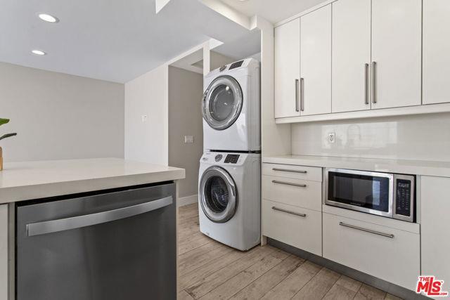 6955 Trolleyway S in Los Angeles, CA - Building Photo - Building Photo