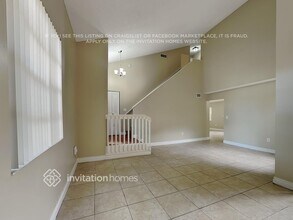 14075 Langley Pl in Davie, FL - Foto de edificio - Building Photo