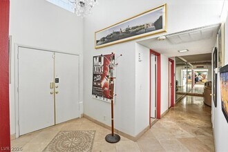 3182 Moonflower Dr in Las Vegas, NV - Building Photo - Building Photo