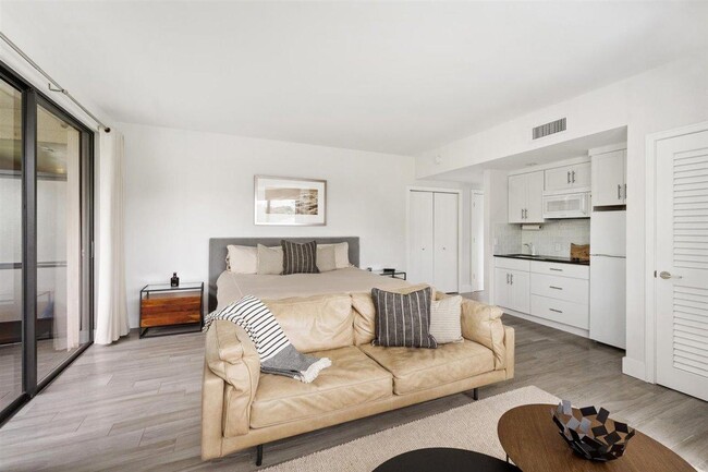 property at 11818 Pebblewood Dr