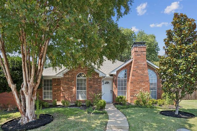 1823 Dew Valley Dr in Carrollton, TX - Building Photo - Building Photo