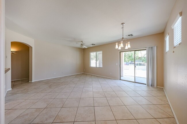 15811 N 74th Dr in Peoria, AZ - Building Photo - Building Photo