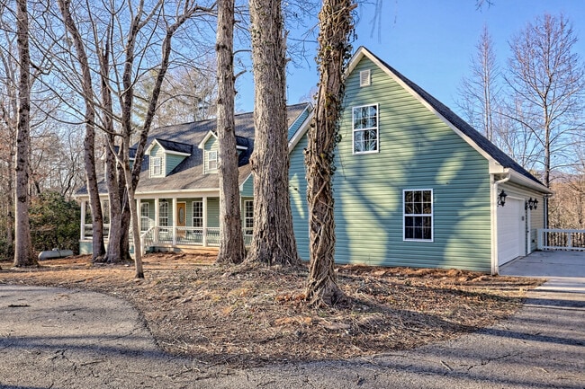 150 Blue Jay Rd in Clarkesville, GA - Building Photo - Building Photo