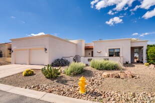 206 Circulo Veranera in Tubac, AZ - Building Photo