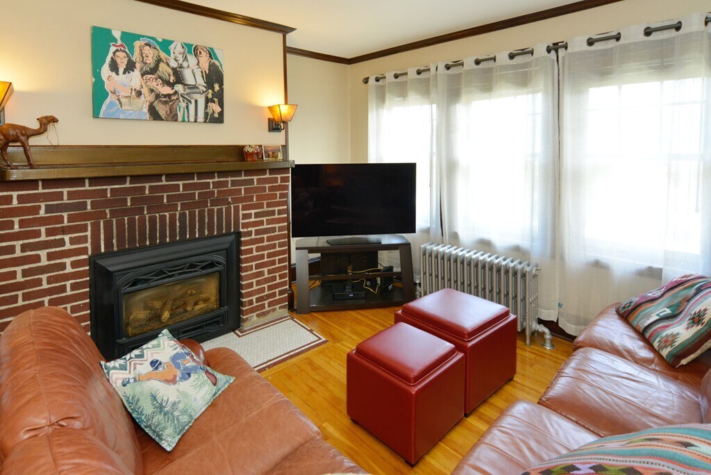 29 Pershing Rd, Unit 2 in Boston, MA - Building Photo