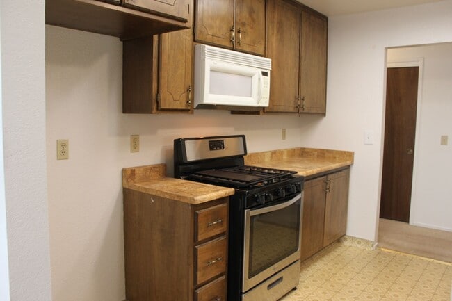 465 Pleasant Hill Ave N in Sebastopol, CA - Building Photo - Building Photo