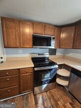 1211 Lake Dr in Jonesboro, GA - Building Photo - Building Photo