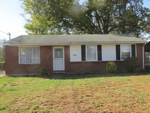 304 Walker St in Clarksville, TN - Building Photo - Building Photo