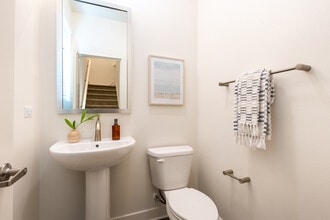 Stadium Park Apartments in Inglewood, CA - Foto de edificio - Interior Photo