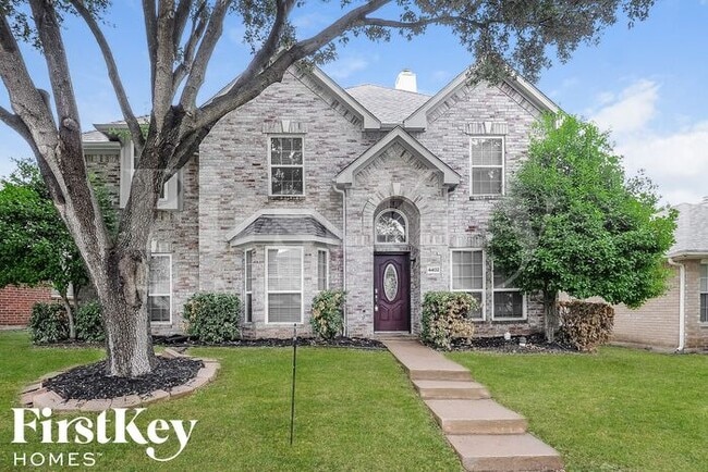 property at 4402 Santa Fe Ln