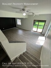487 Whispering Hills Dr in Lexington, KY - Building Photo - Building Photo