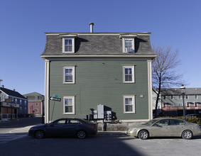 199 Broadway St in Lowell, MA - Building Photo - Building Photo