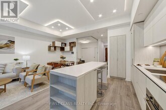 21 Park St E in Mississauga, ON - Building Photo - Building Photo