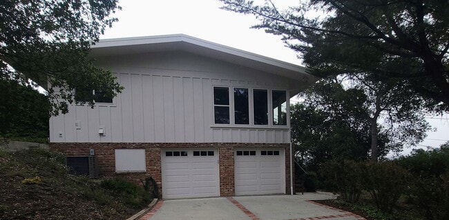 property at 51 Grant Ave