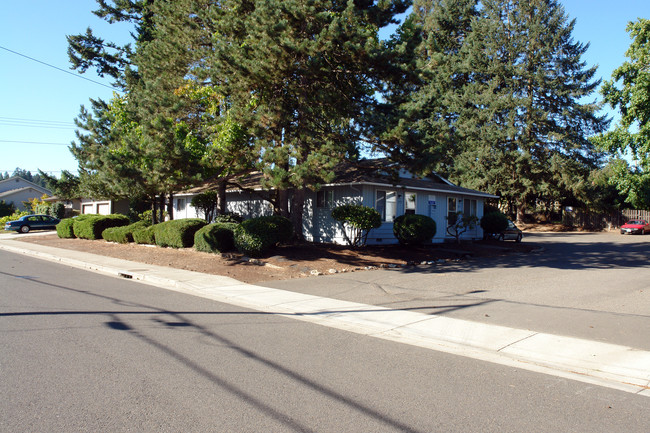 karyn lee court in Salem, OR - Building Photo - Building Photo