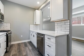 4624 N Springfield Ave in Chicago, IL - Foto de edificio - Building Photo