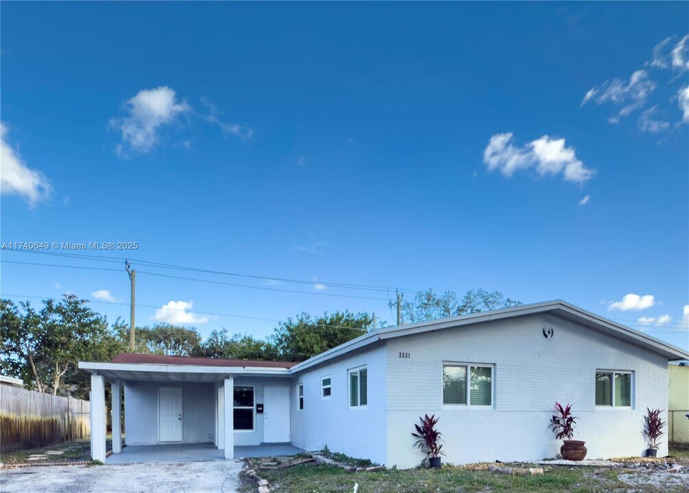 3531 N 66th Ave in Hollywood, FL - Building Photo