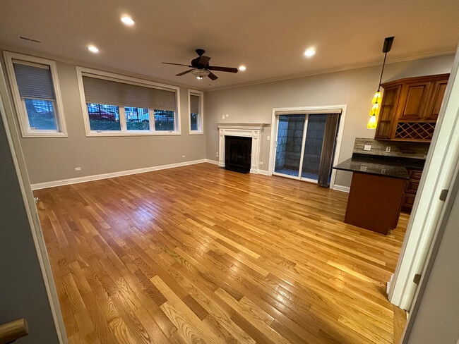 6229 N Richmond St in Chicago, IL - Foto de edificio - Building Photo