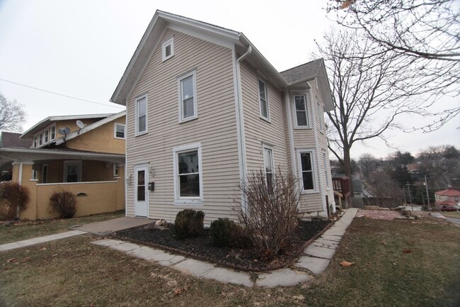 property at 1603 Belle Ave