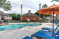 Harbour Point Apartments photo'