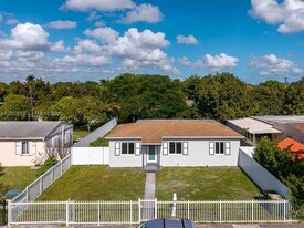 1265 NE 142nd St in North Miami, FL - Building Photo