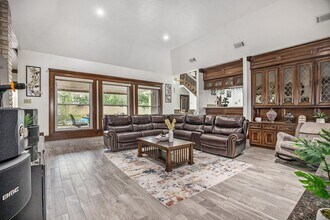 15106 Dawnbrook Dr in Houston, TX - Building Photo - Building Photo