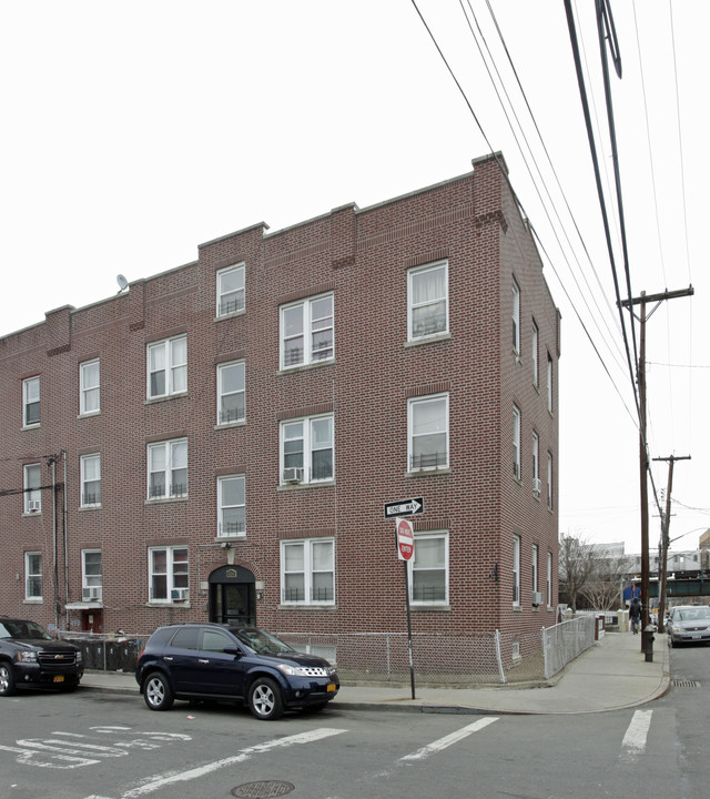 4358 Richardson Ave in Bronx, NY - Building Photo